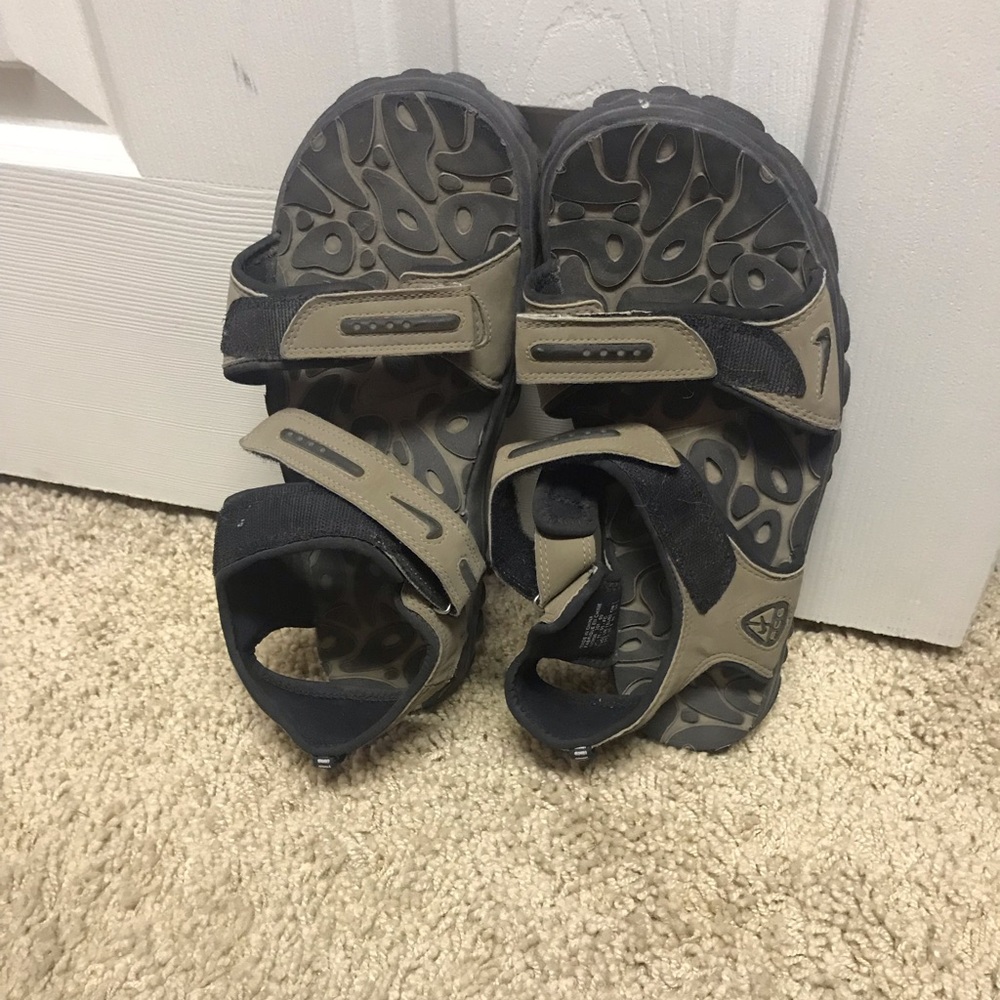 Men’s Nike sandals